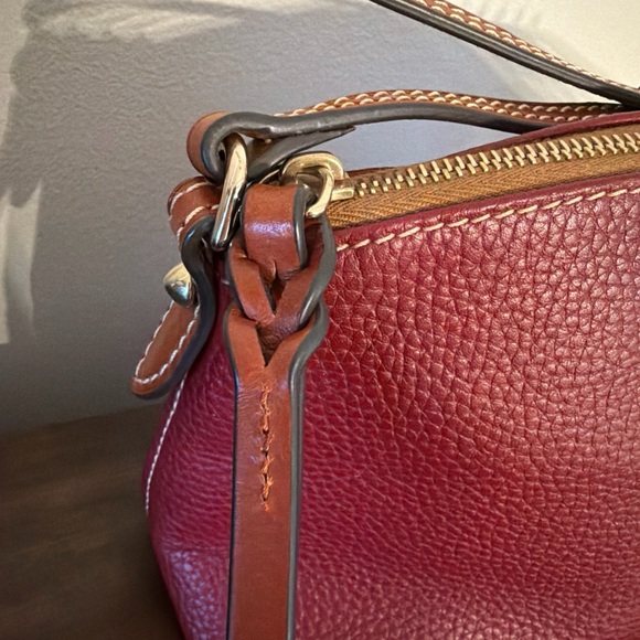 Dooney and Bourke Red Pebbles Leather Crossbody Bag Purse - Picture 3 of 7